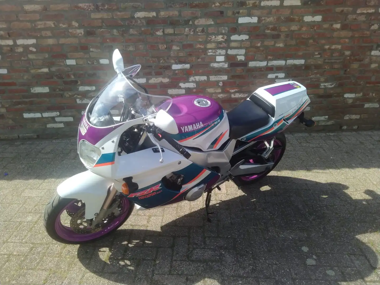 Yamaha FZR 600 FZR 600 R Wit - 2