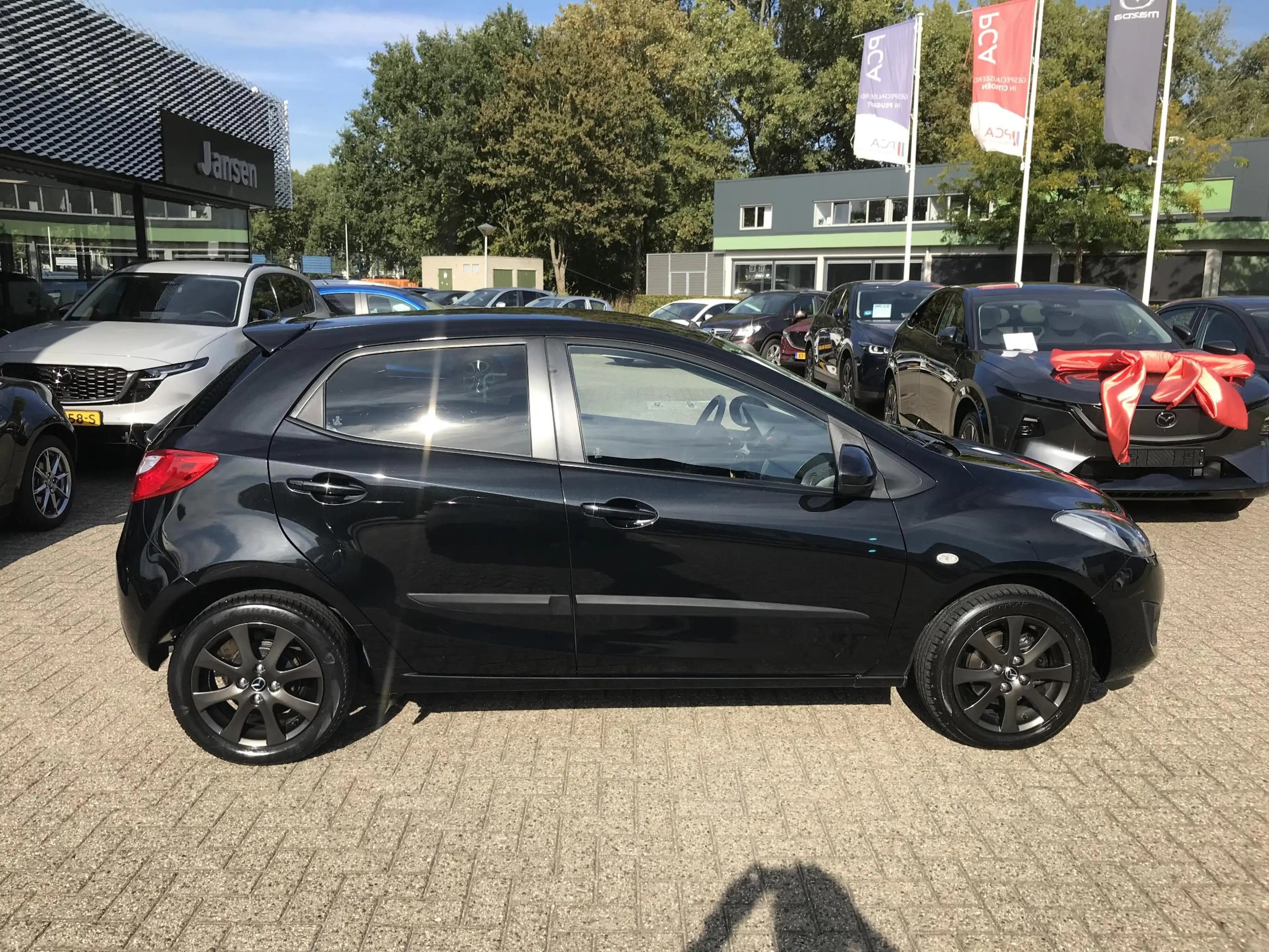 Mazda 2 1.3 Color Edition , Trekaak, Airco, Navi, 15 Inch — photo 6