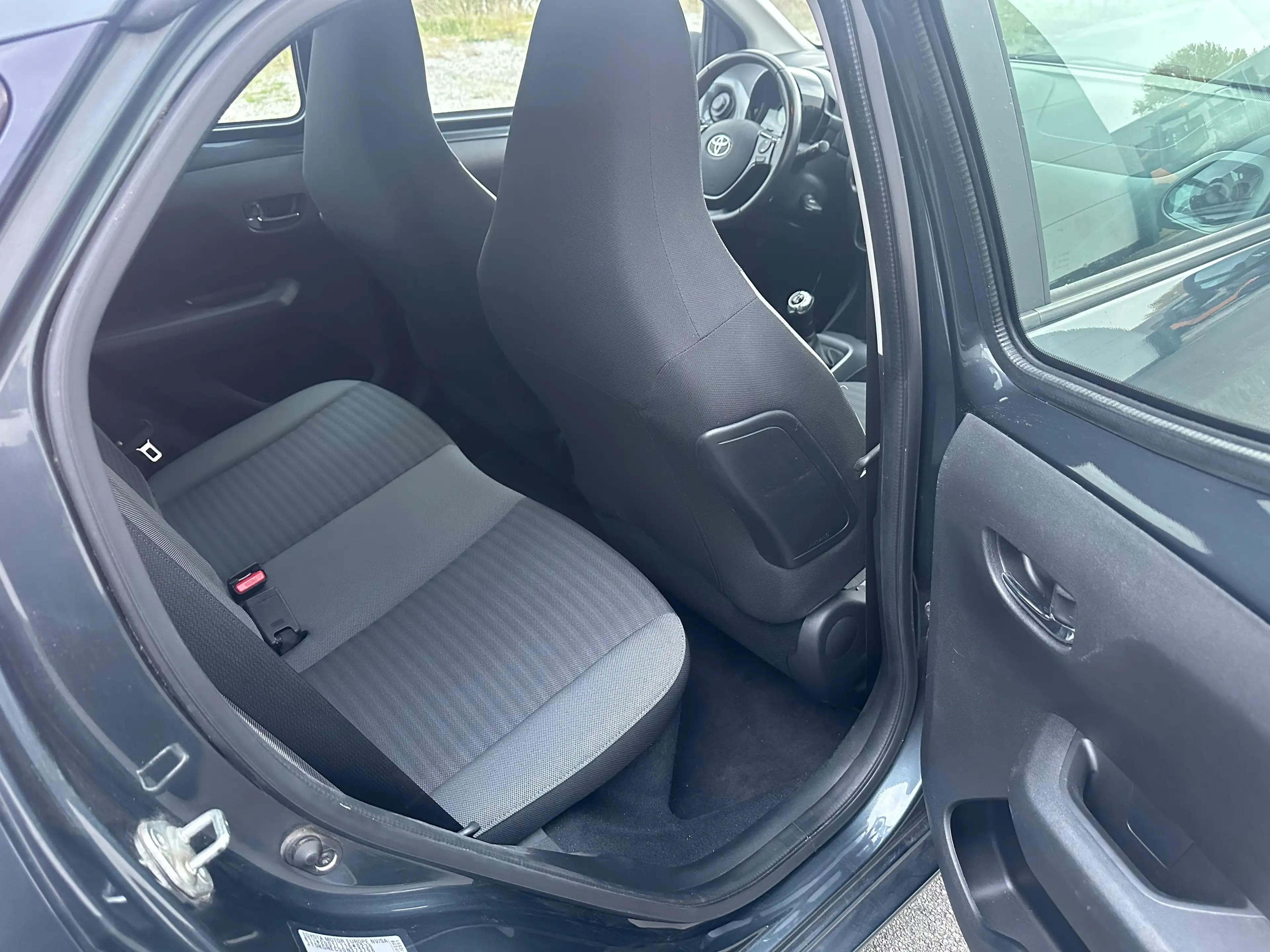 Toyota Aygo Aygo 1.0i VVT-i x-play — photo 12