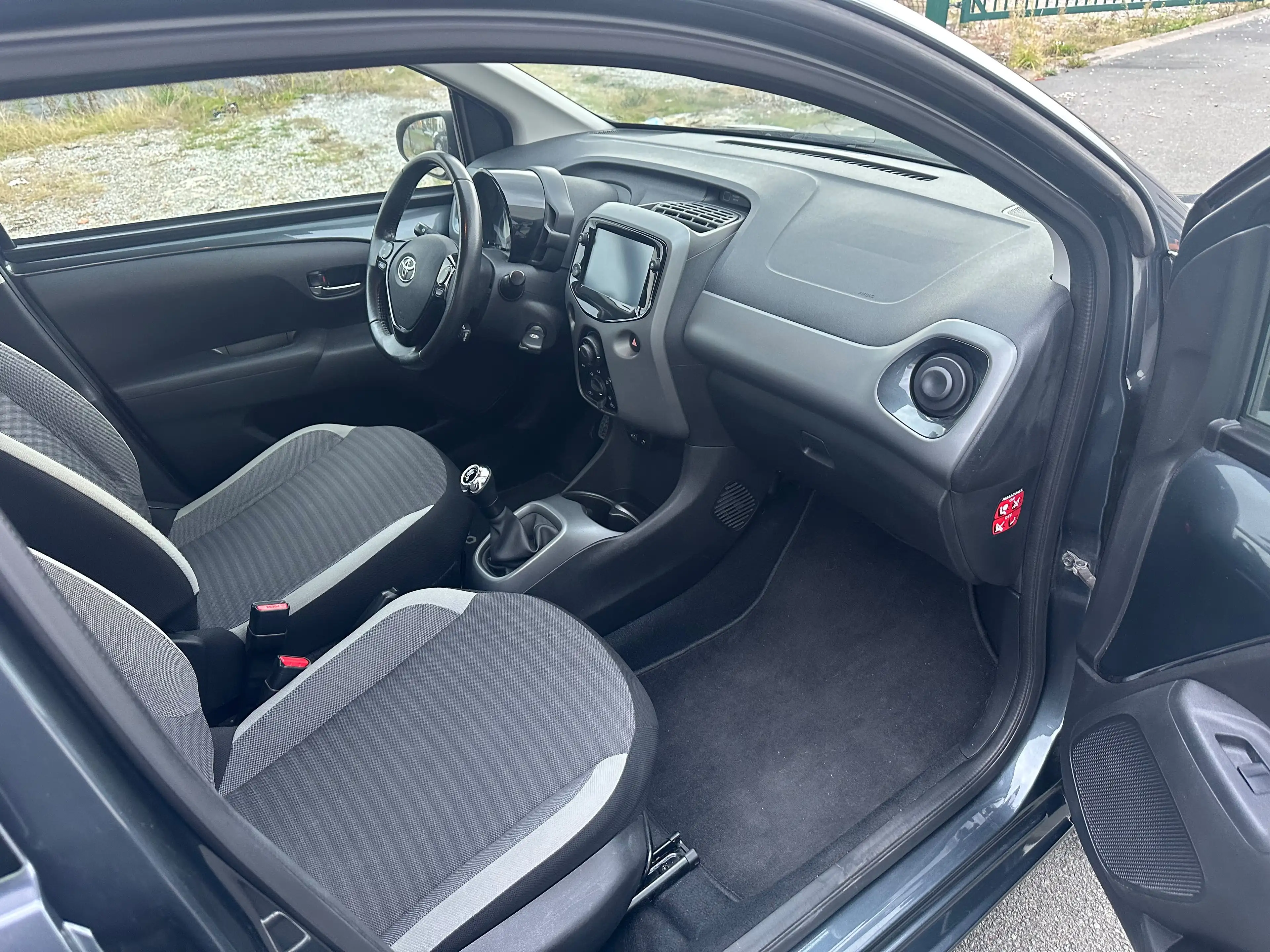 Toyota Aygo Aygo 1.0i VVT-i x-play — photo 8