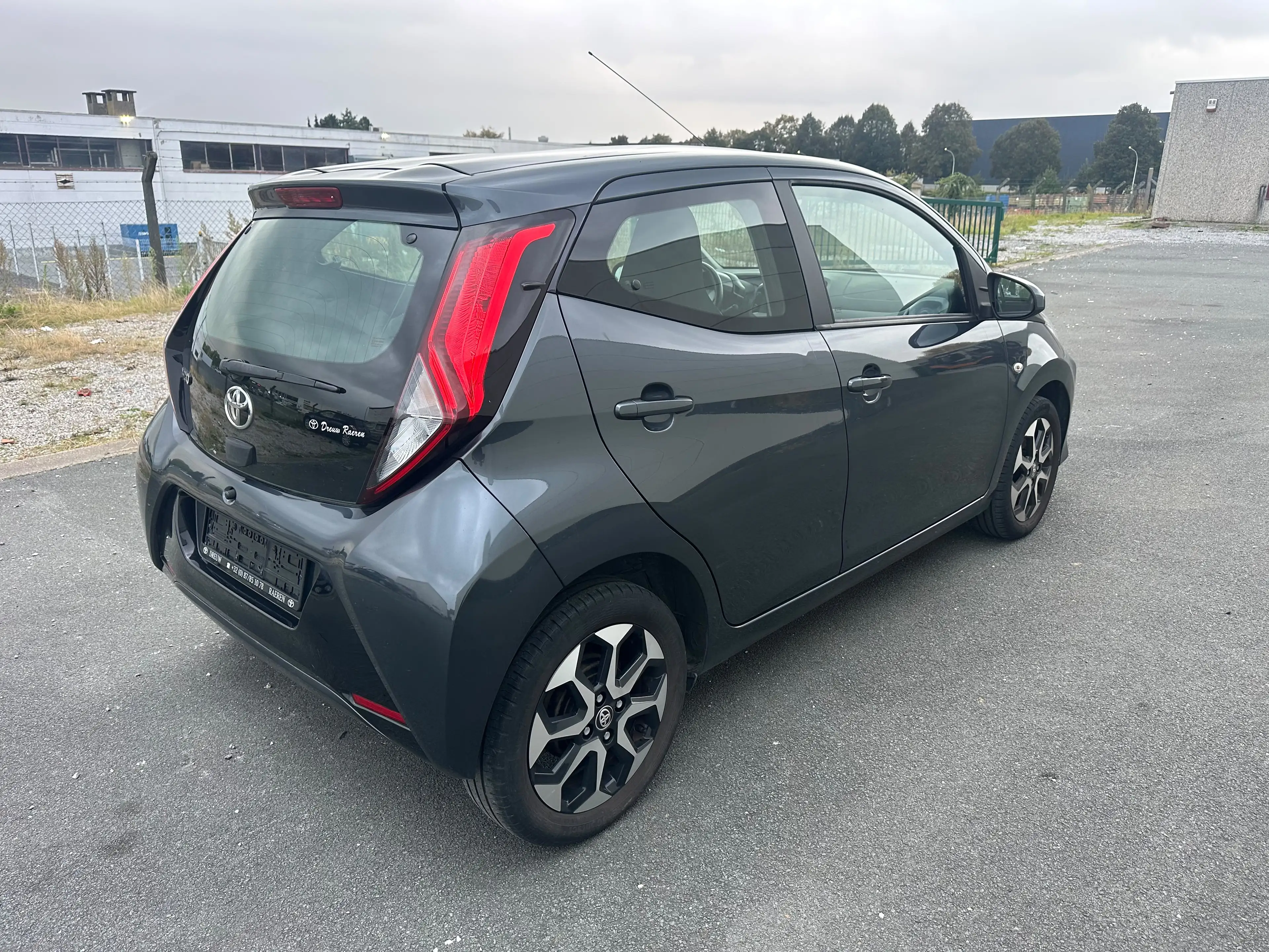 Toyota Aygo Aygo 1.0i VVT-i x-play — photo 3