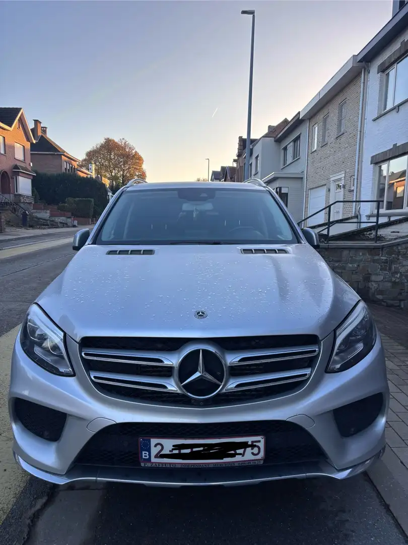 Mercedes-Benz GLE 250 d 4Matic 9G-TRONIC AMG Line Ezüst - 1