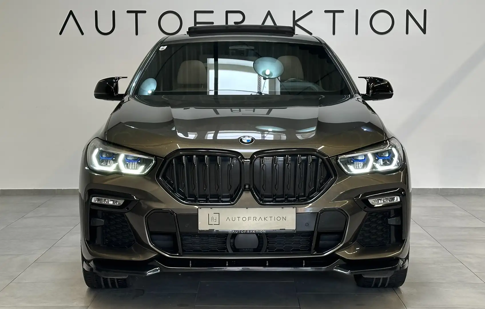BMW X6 xDrive 40 i M Sport Grau - 2