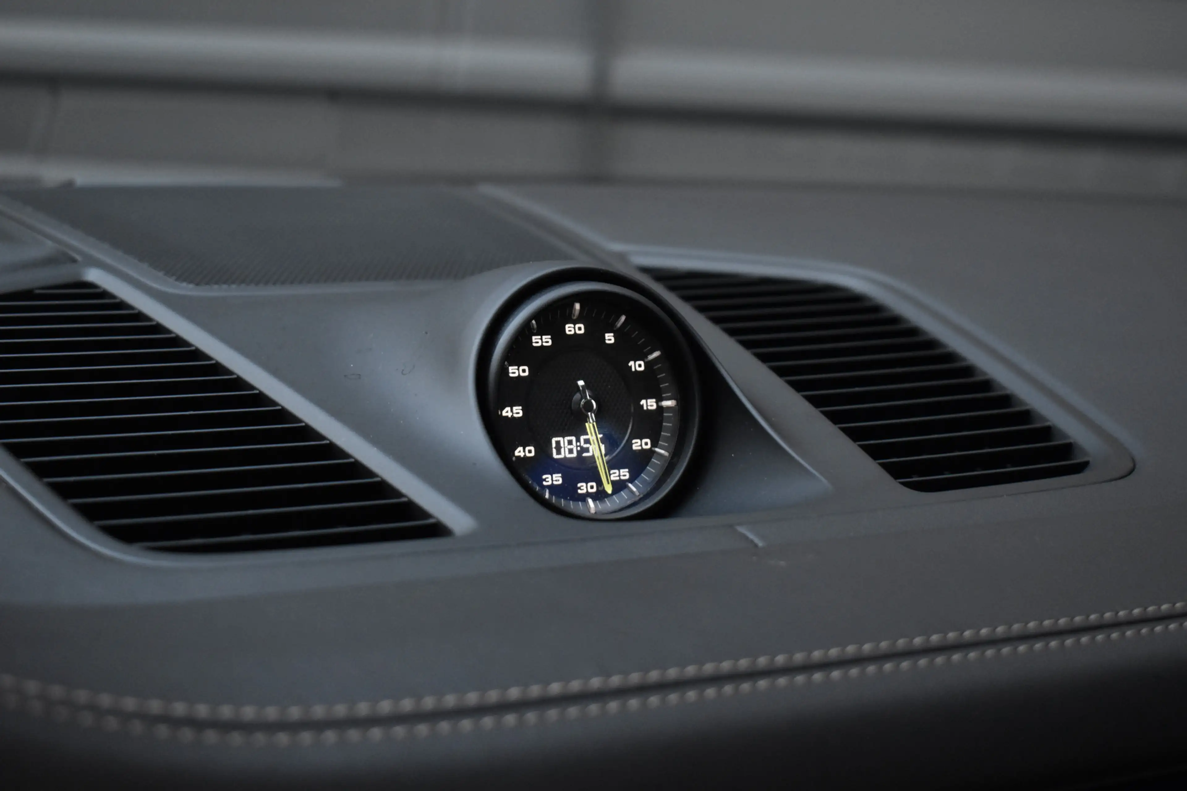 Porsche Cayenne 3.0 E-Hybrid 462pk Sport Chrono | Pano | Trekhaak — photo 21