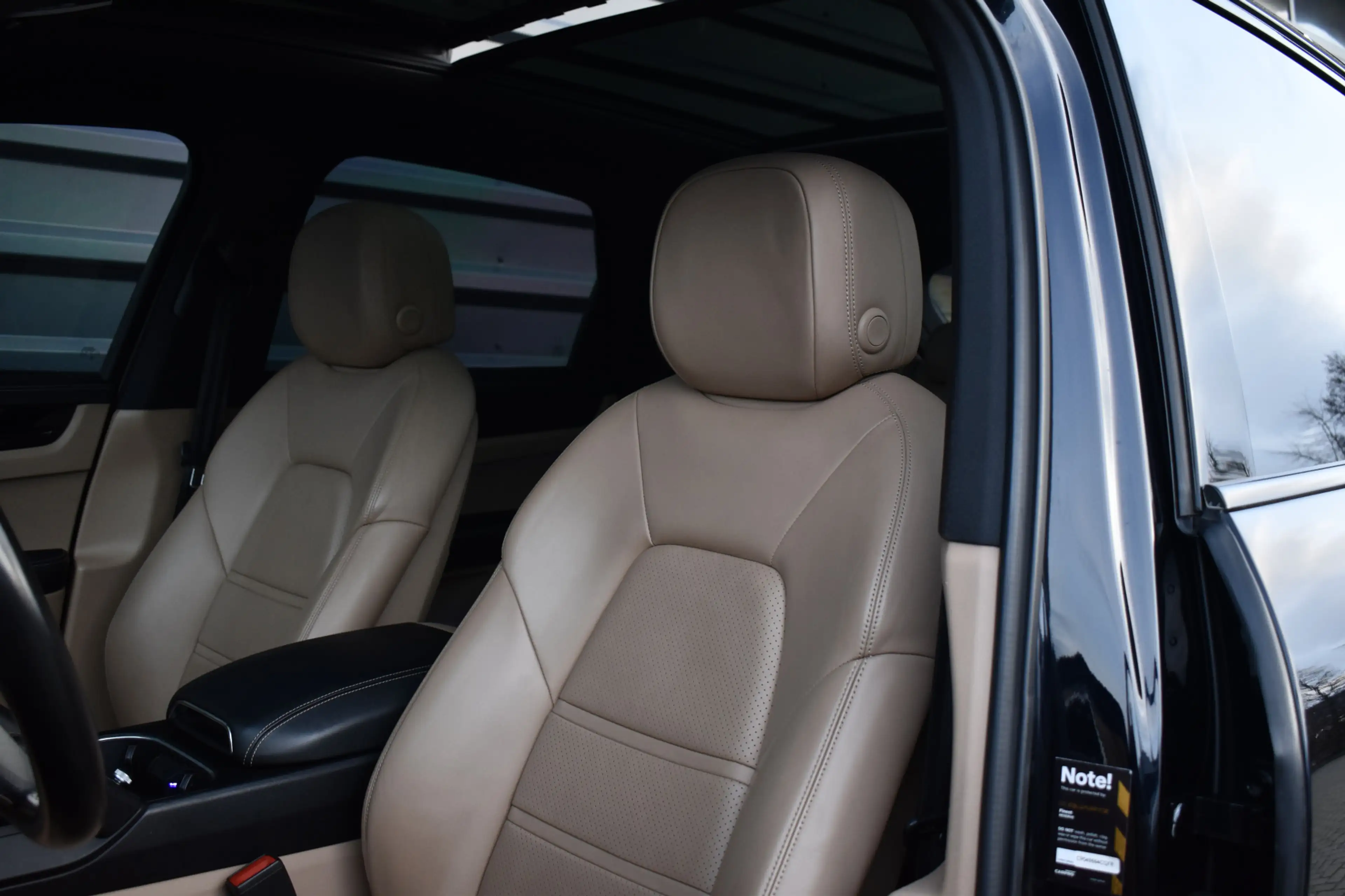 Porsche Cayenne 3.0 E-Hybrid 462pk Sport Chrono | Pano | Trekhaak — photo 24