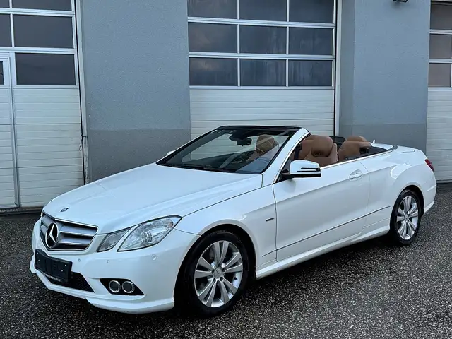 Mercedes-Benz E 200 CGI Cabrio Aut. *AMG-Sportpaket*