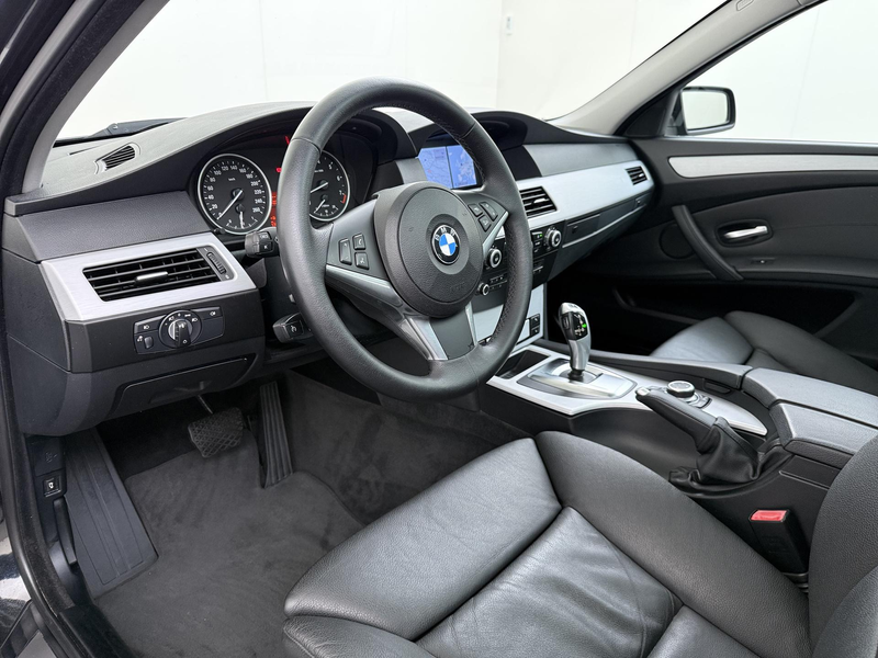 BMW 530 5-serie Touring 530xi Youngtimer Panoramadak 4WD n — photo 6