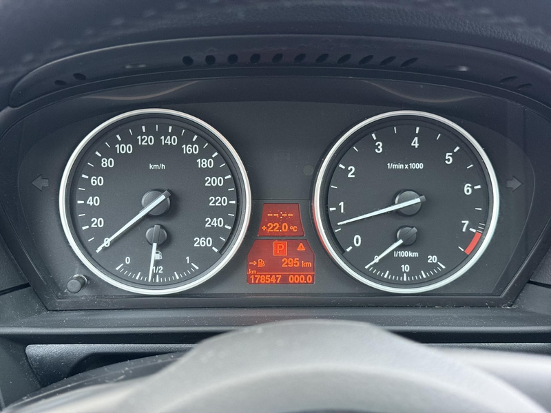 BMW 530 5-serie Touring 530xi Youngtimer Panoramadak 4WD n — photo 10