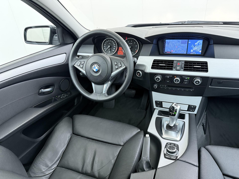 BMW 530 5-serie Touring 530xi Youngtimer Panoramadak 4WD n — photo 9
