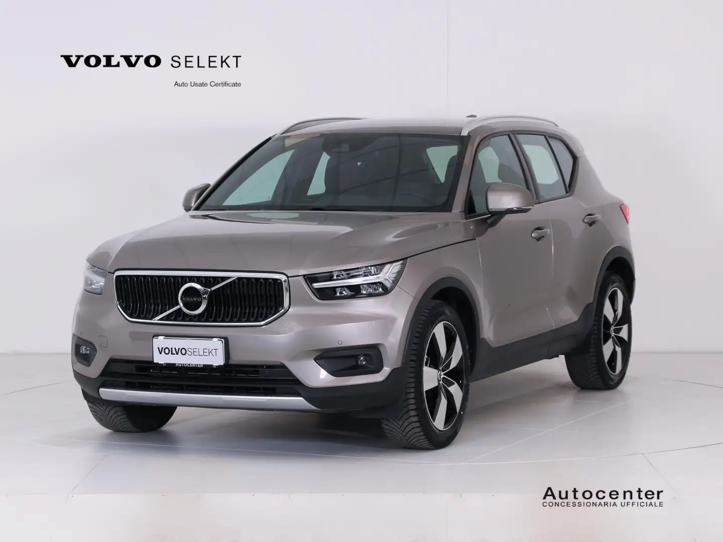 Volvo XC40 XC40 T3 163CV AUT MOMENTUM PRO Grigio - 1