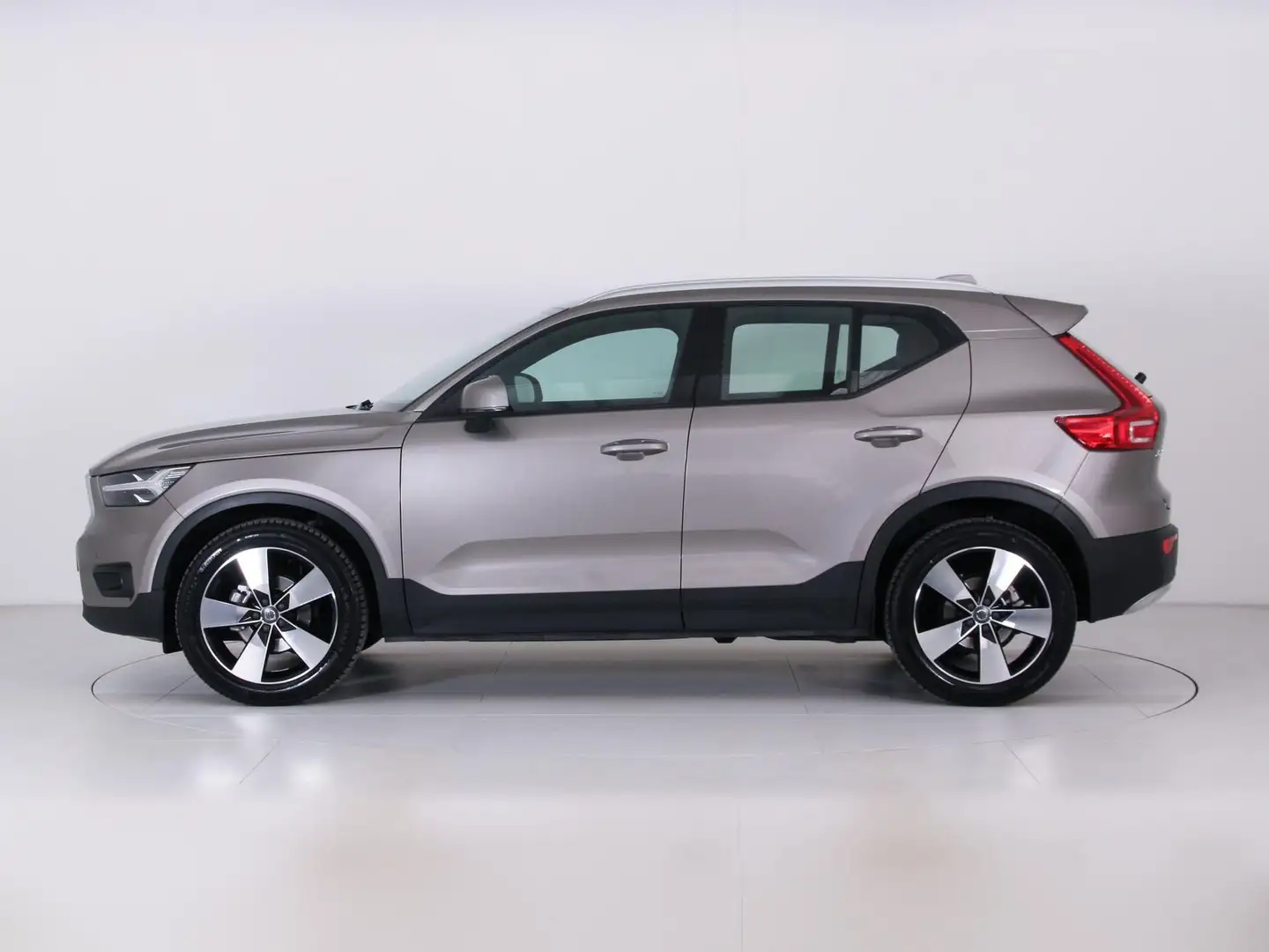 Volvo XC40 XC40 T3 163CV AUT MOMENTUM PRO Grigio - 2