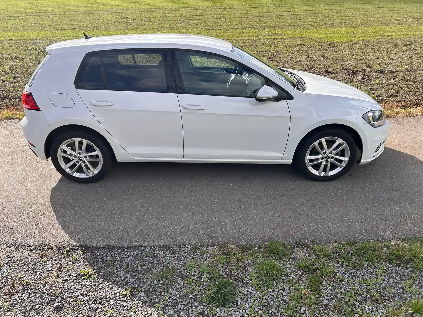 Volkswagen Golf Golf 1.0 TSI (BlueMotion Technology) Trendline Blanc - 2