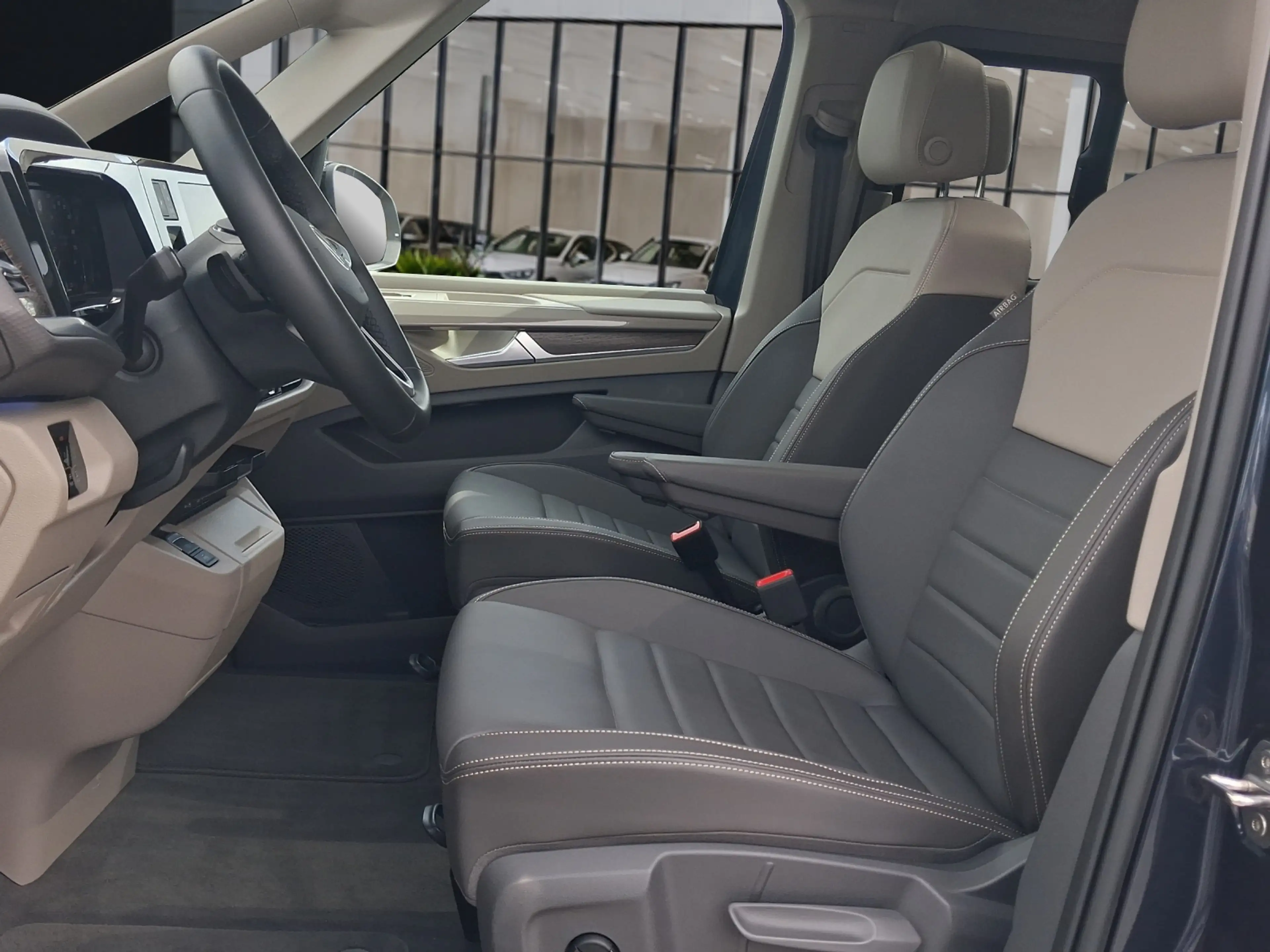 Volkswagen LT Multivan Style kurz KÜ eHybrid 4MOTION 1,99% Fi... — photo 5