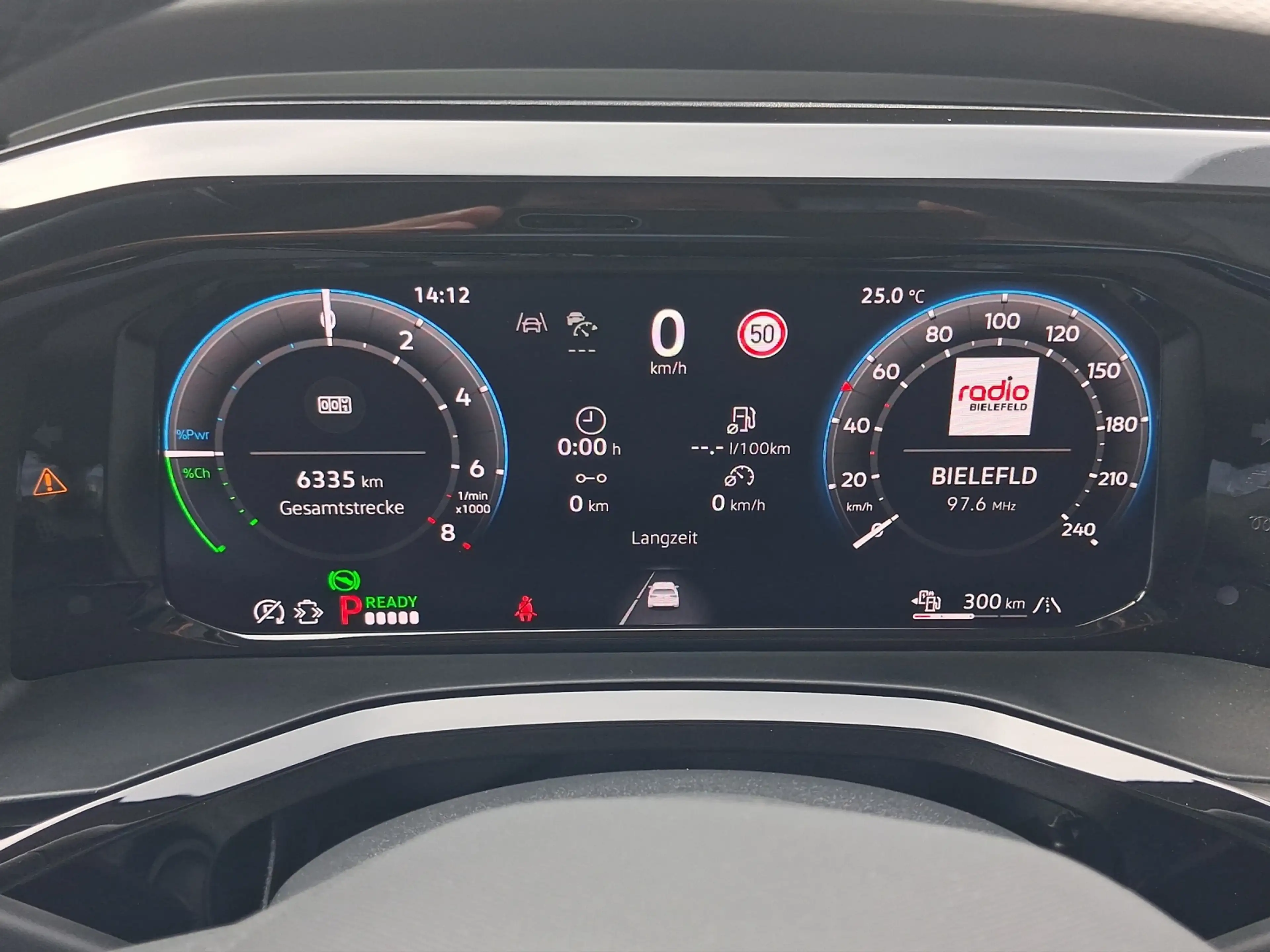 Volkswagen LT Multivan Style kurz KÜ eHybrid 4MOTION 1,99% Fi... — photo 9