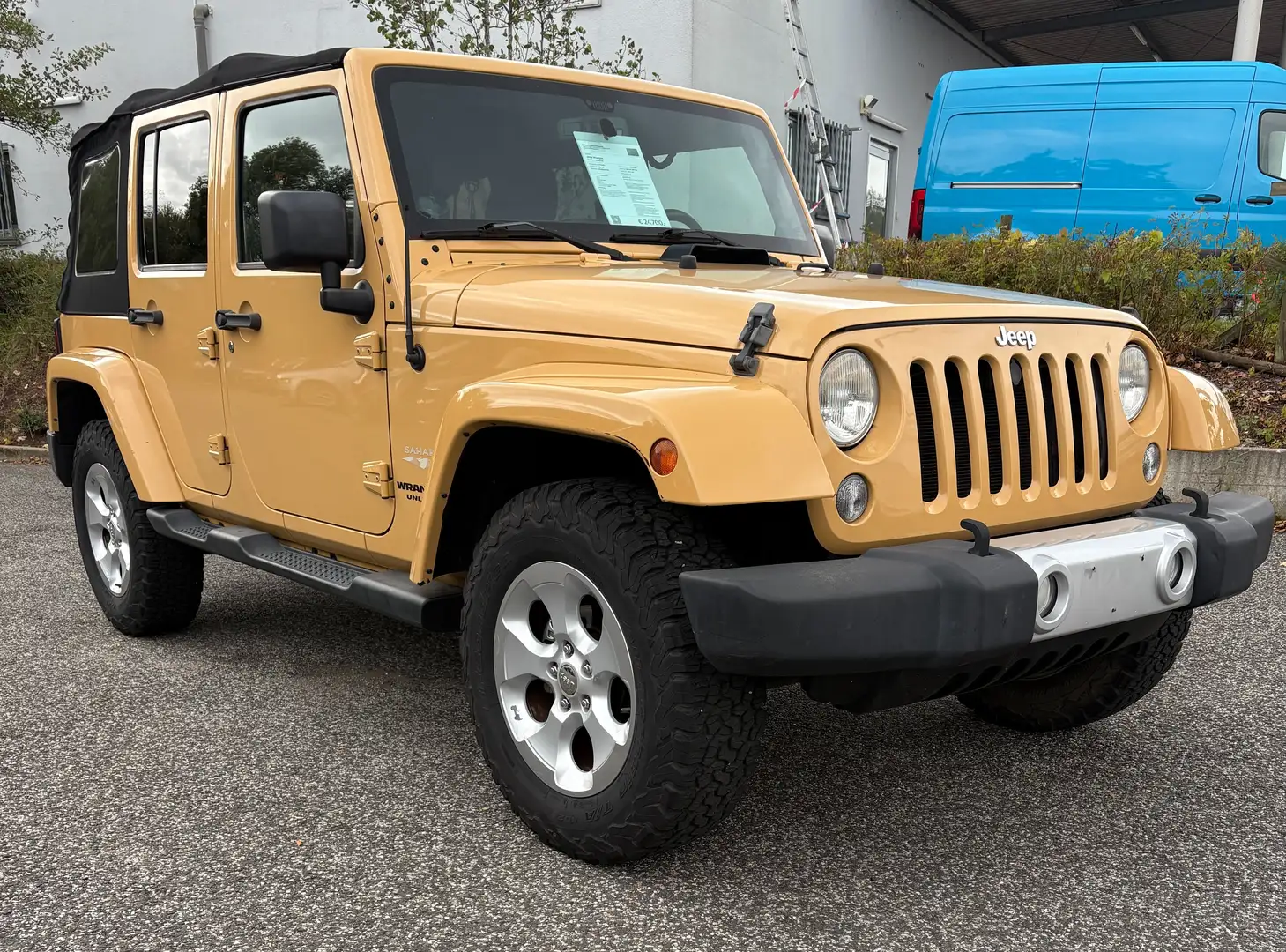 Jeep Wrangler Unlimited Sahara 4x4 Gelb - 2