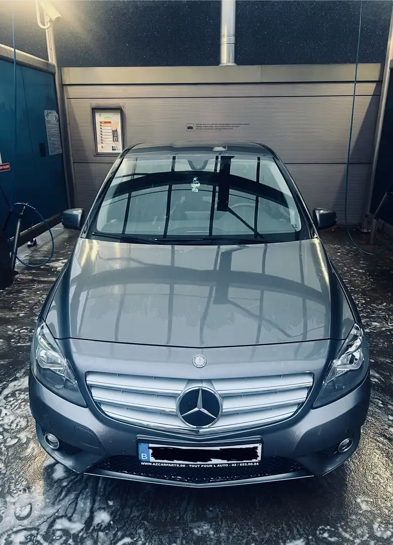 Mercedes-Benz B 180 B 180 CDI DPF Autotronic Gris - 1