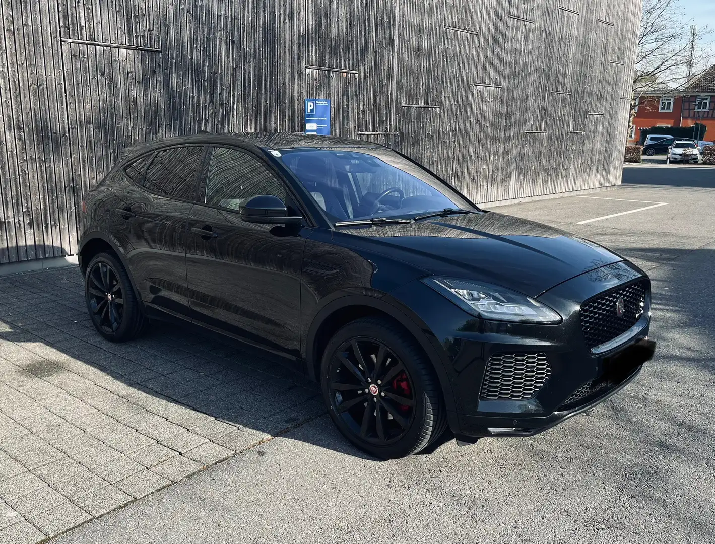 Jaguar E-Pace 2.0DI4 D150 R-Dynamic SE AWD Aut. - 1