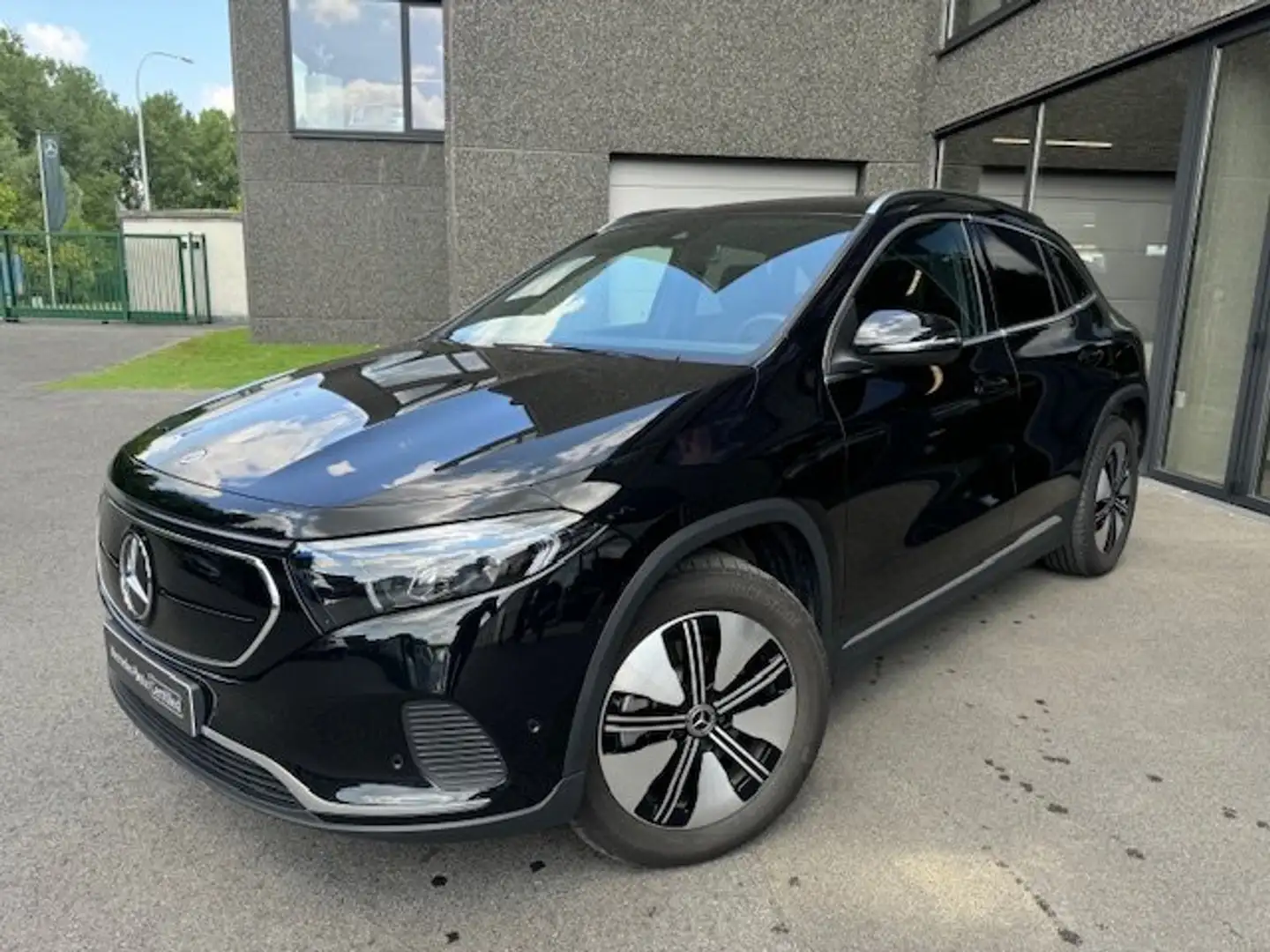 Mercedes-Benz EQA 250 SUV - SFEERVERLICHTING - CAMERA - PTS -AUTO KOFFER Noir - 1