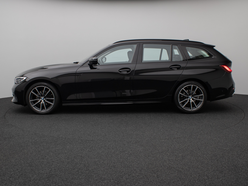 BMW 320 Sport Line Panorama HUD DAB Lordos LED PDC — photo 11
