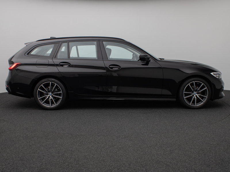 BMW 320 Sport Line Panorama HUD DAB Lordos LED PDC — photo 5