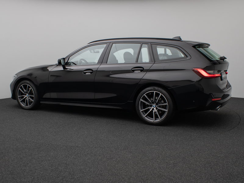 BMW 320 Sport Line Panorama HUD DAB Lordos LED PDC — photo 10
