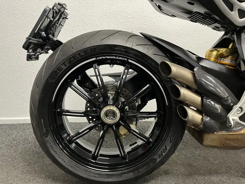 MV Agusta Dragster - foto 6