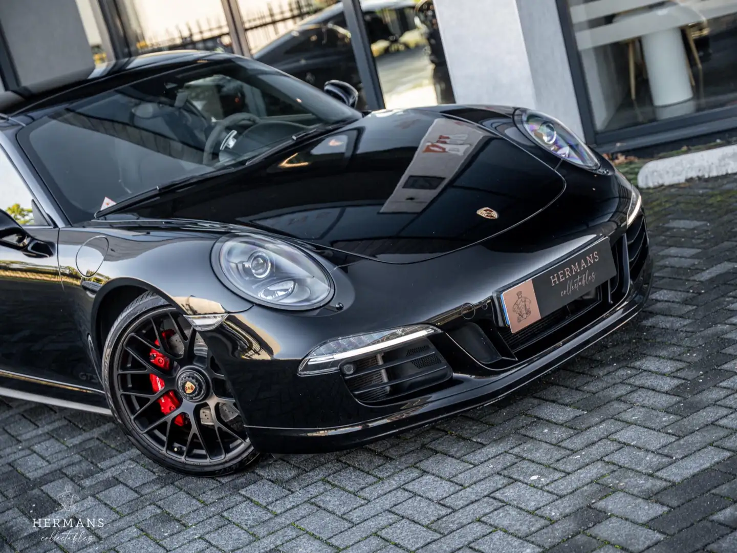 Porsche 911 3.8 Carrera 4 GTS / Alcantara / BOSE / Dealer main Noir - 2