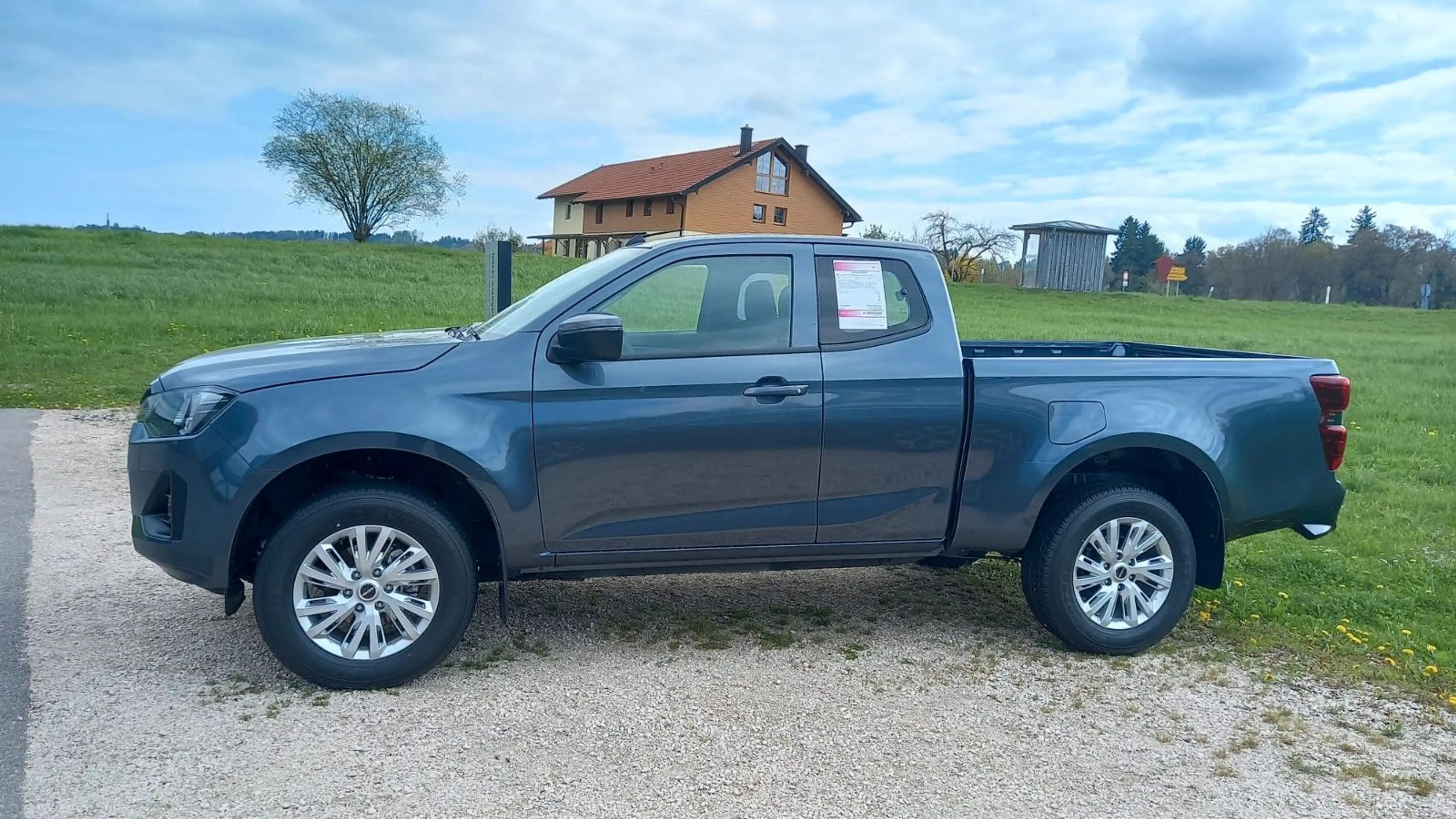 Isuzu D-Max MY25 SpaceCab 1,9l 4x4 163PS AT LS — photo 4