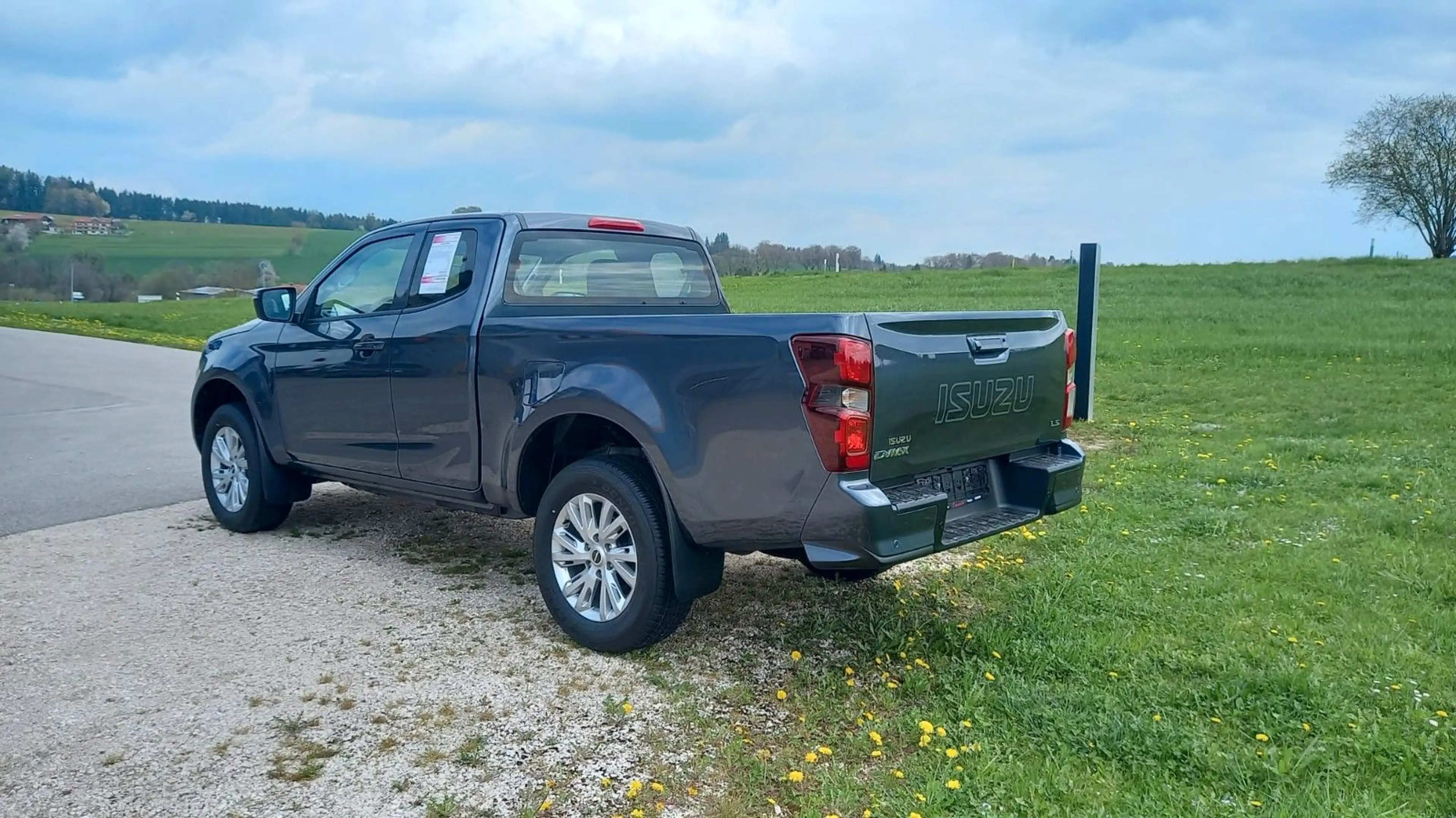 Isuzu D-Max MY25 SpaceCab 1,9l 4x4 163PS AT LS — photo 8