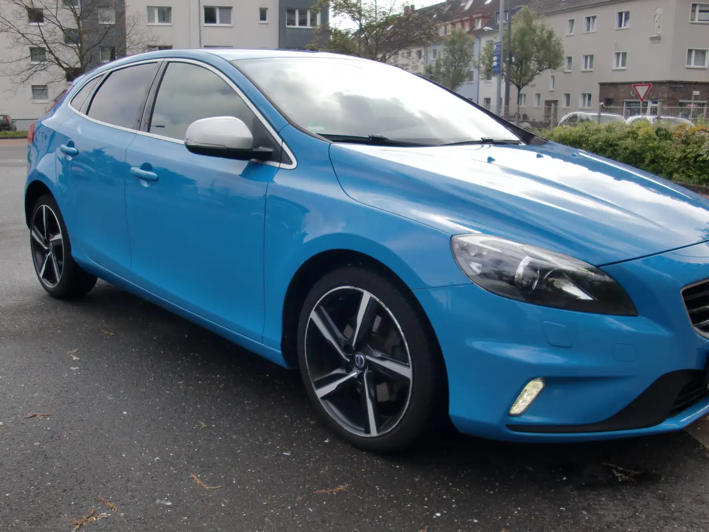 Volvo V40 V40 T2 Momentum Albastru - 1