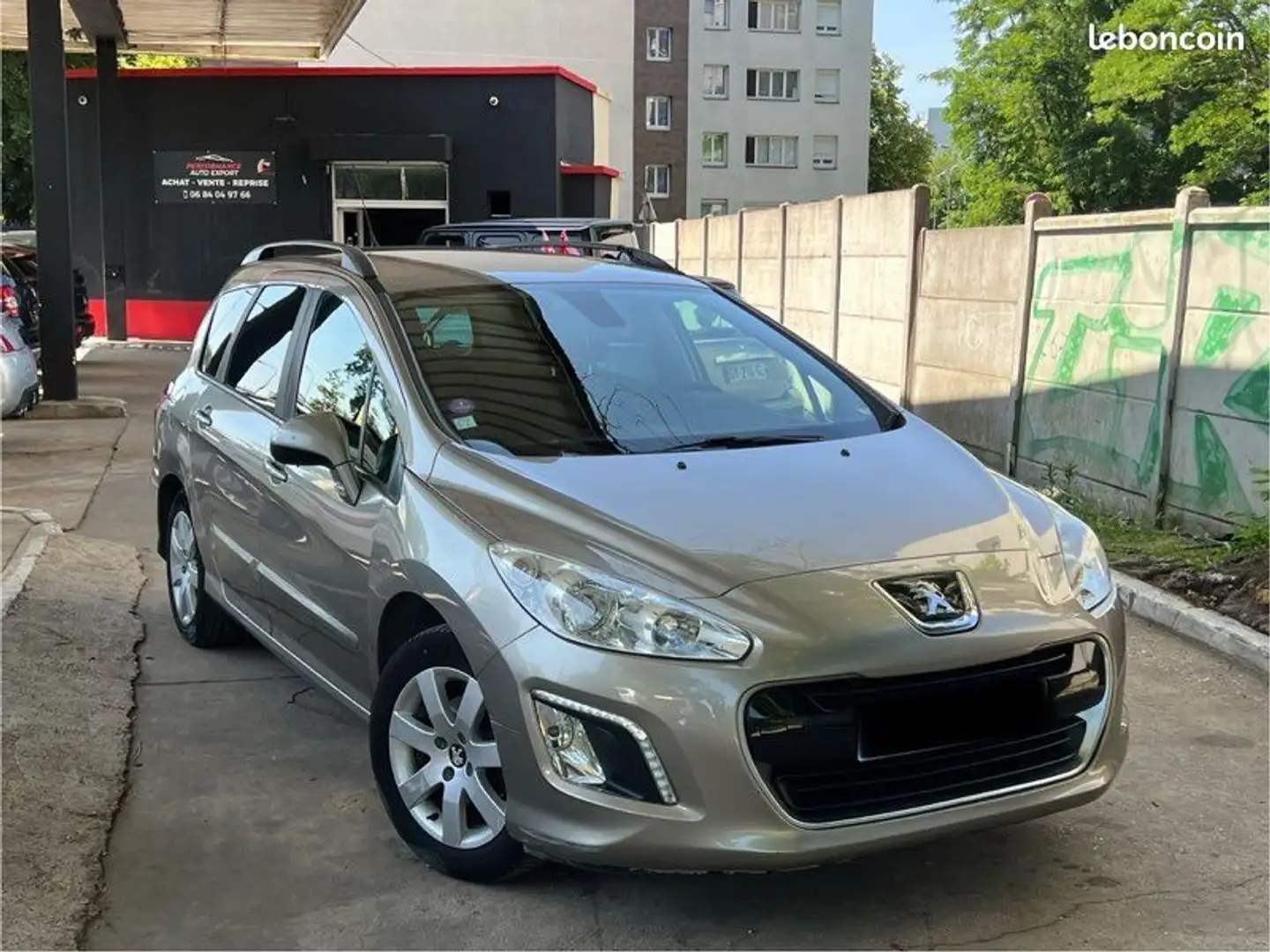 Peugeot 308 1.6 VTi 120CV année 07-2012 120.000KM Certifié Gar Beige - 2