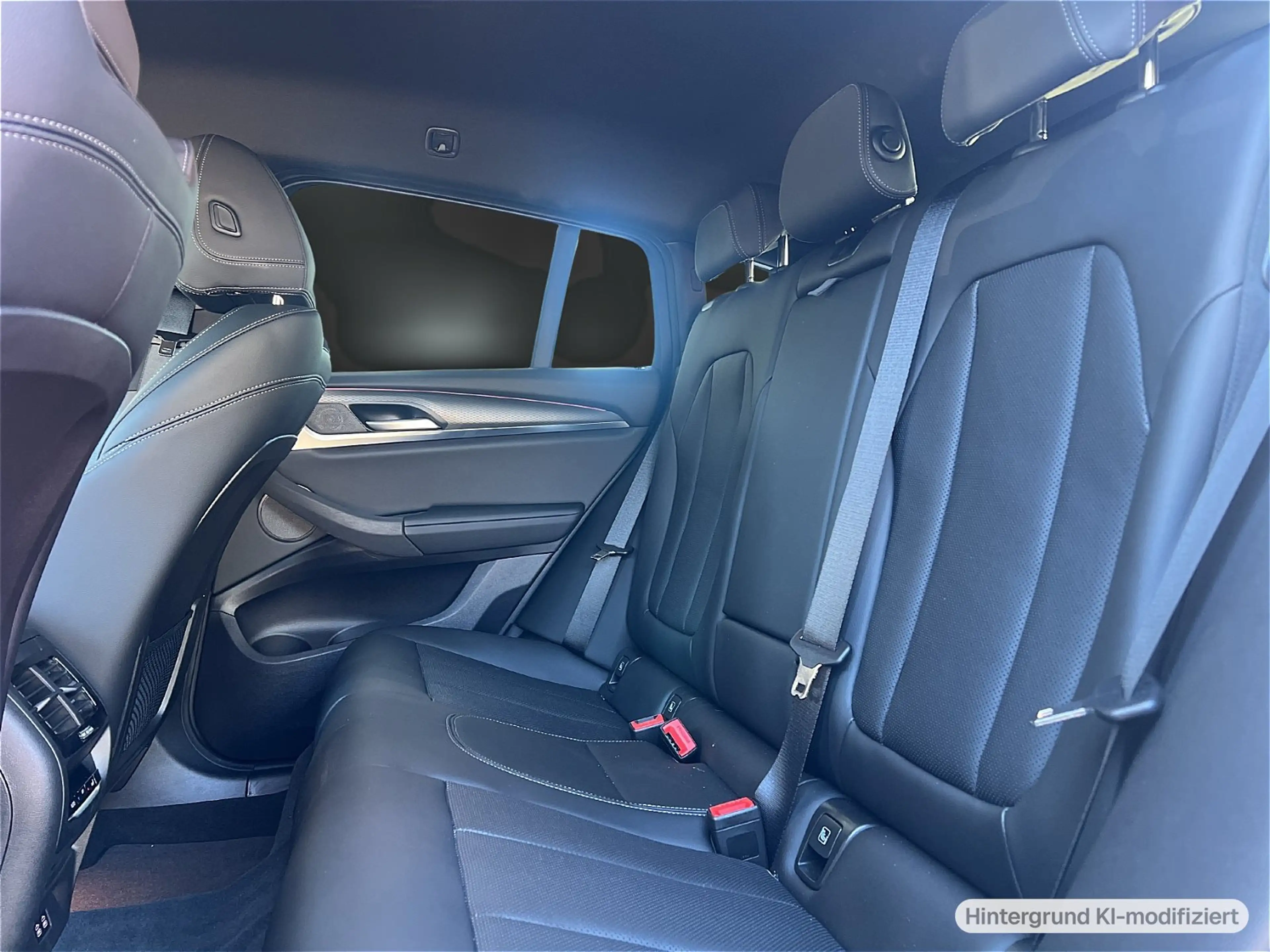 BMW X4 xDrive20d — photo 11
