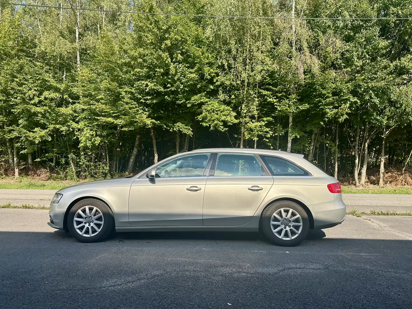 Audi A4 Avant 2.0 TDI 116g DPF Attraction - 1