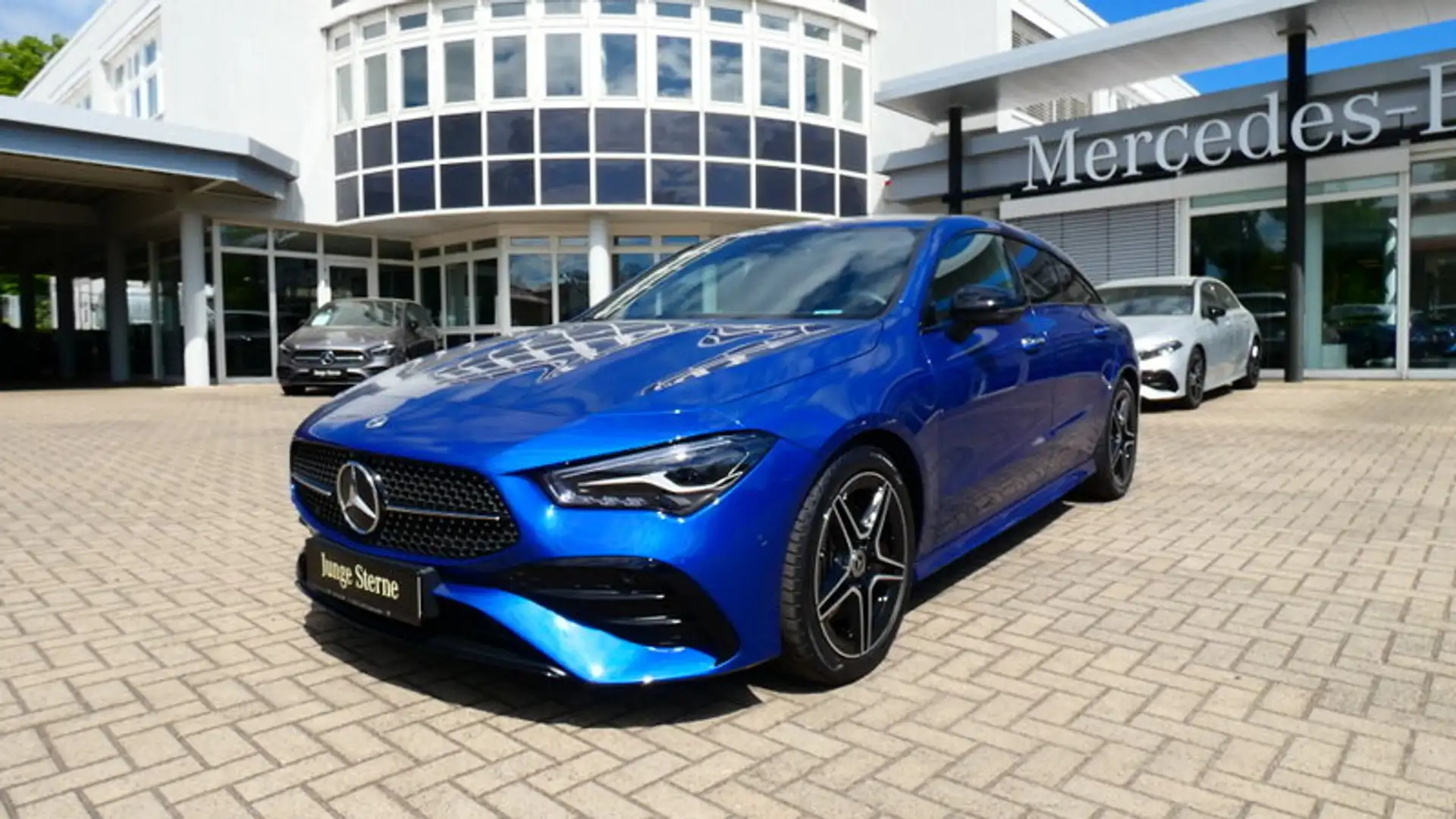 Mercedes-Benz CLA 200 CLA 200 d SB AMG/Distr/KeyG/360/LED/Night/Totwin Azul - 2