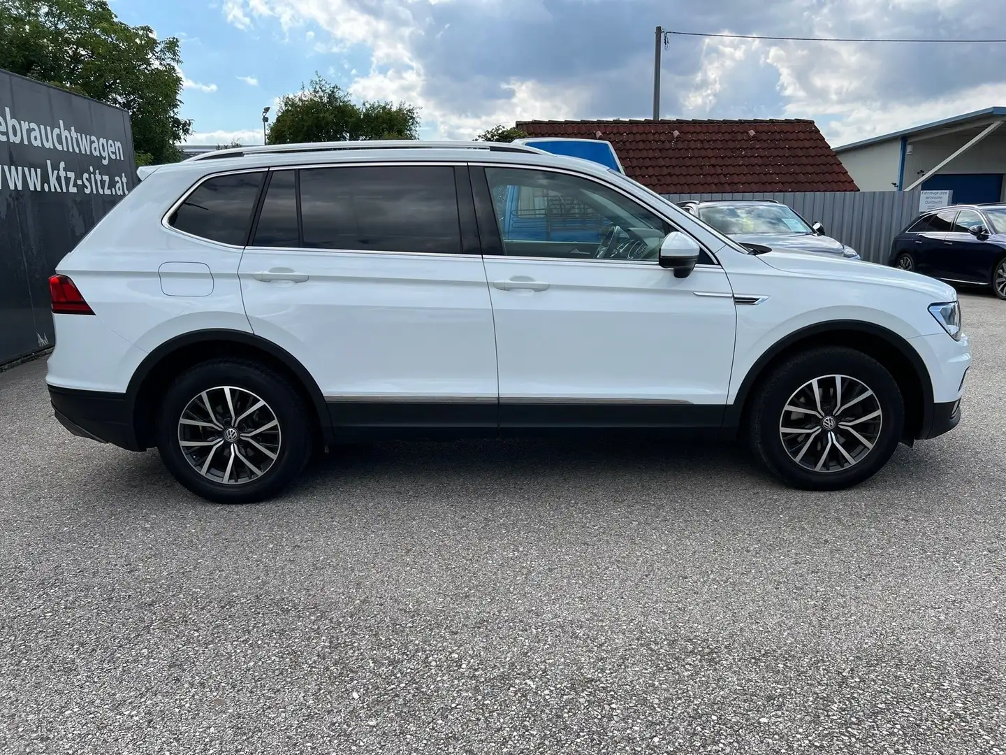 Volkswagen Tiguan Allspace 2,0 TDI Comfortline Allspace 7 Sitze Weiß - 2