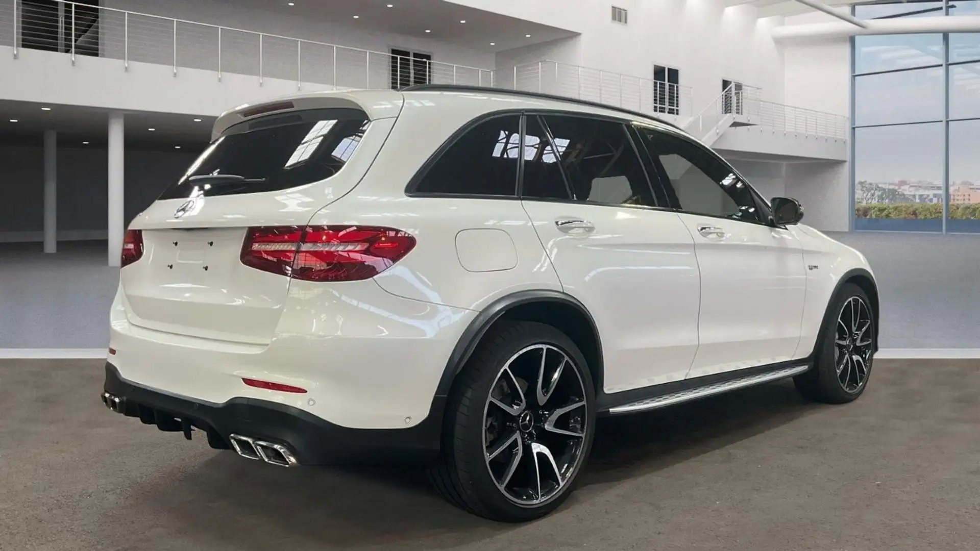 Mercedes-Benz GLC 43 AMG 4M/NIGHT/PANO/MEMORY/BRUME/AHK/360° Weiß - 2
