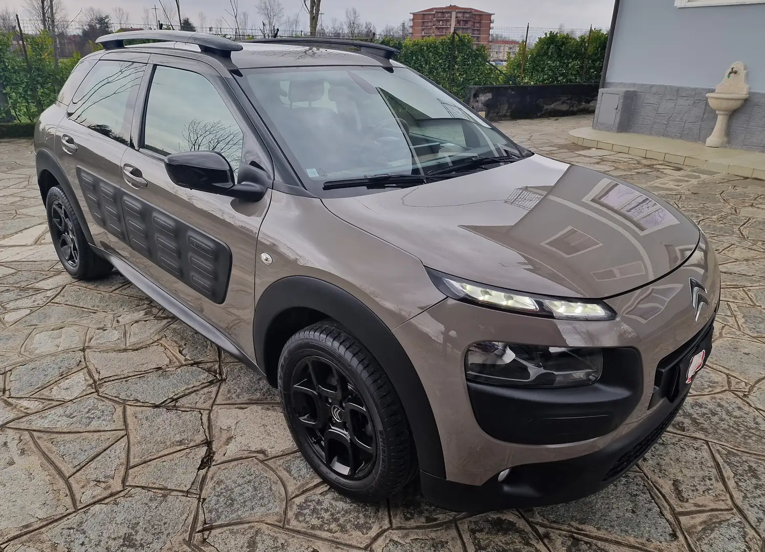 Citroen C4 Cactus 1.2 puretech Feel 75cv - UNICO PROPRIETARIO Marrone - 2