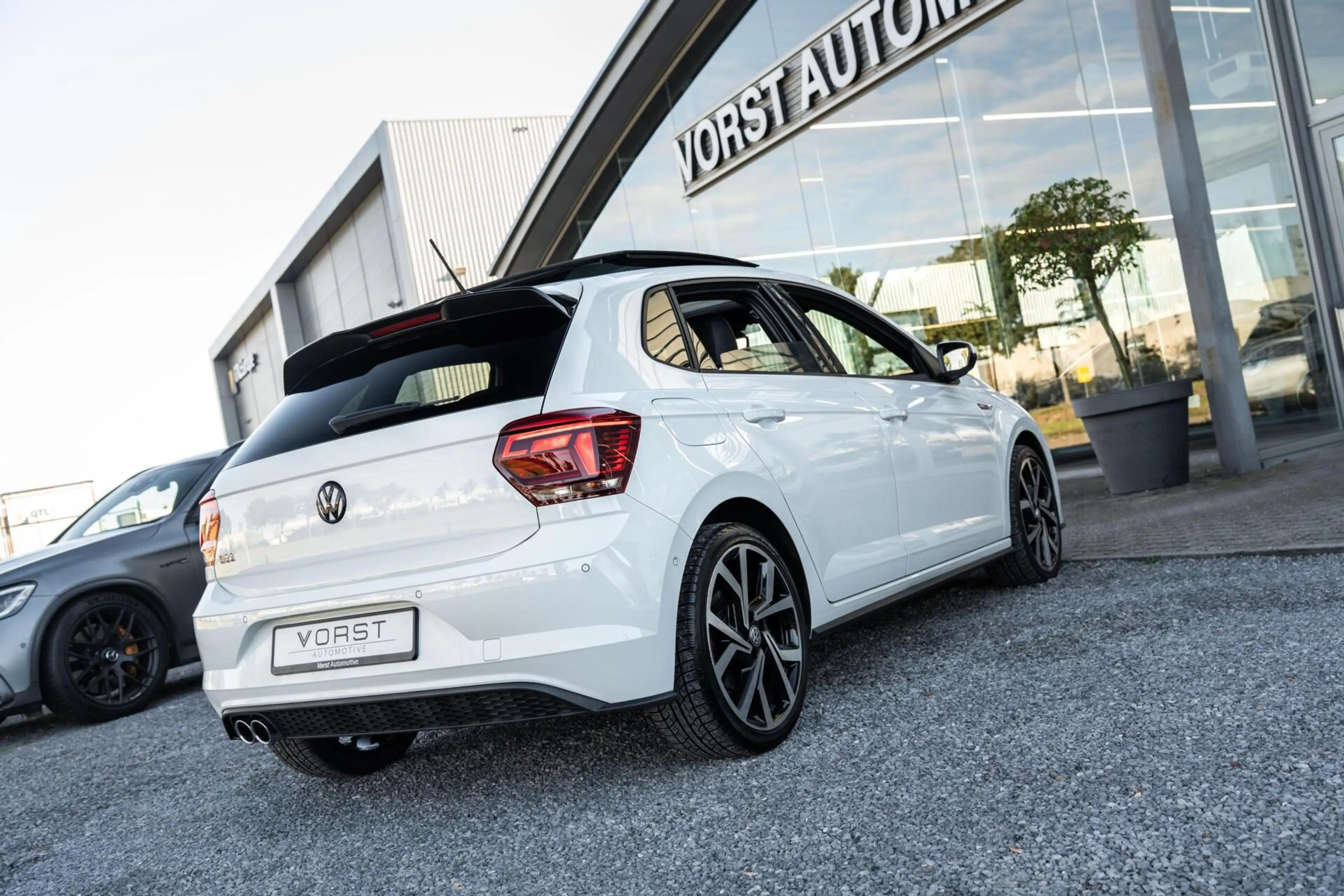 Volkswagen Polo GTI 2.0 TSI Pano DSG Beats ACC Stoelverw — photo 11