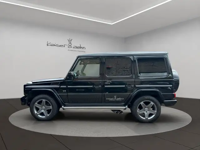 Mercedes-Benz G-Class view 2