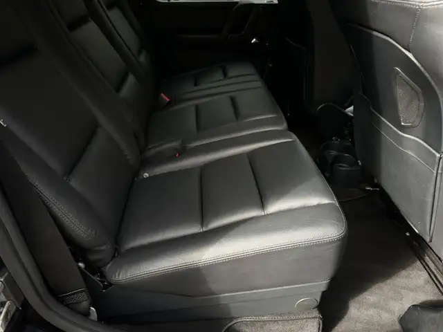Mercedes-Benz G-Class view 14