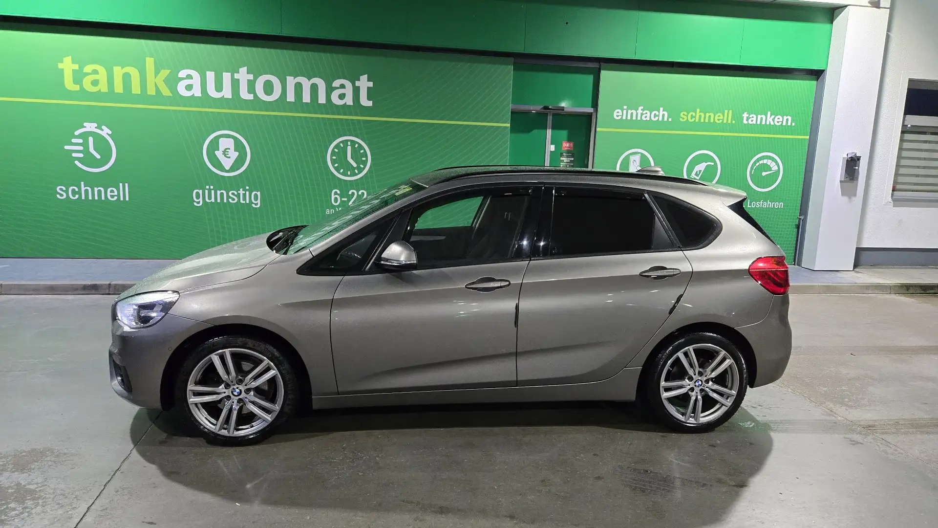 BMW 220 220d xDrive Active Tourer Aut. - 1