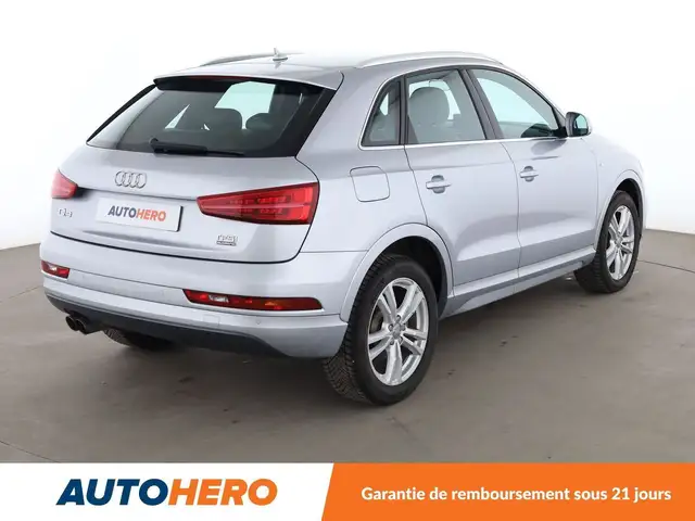 Audi Q3 view 6