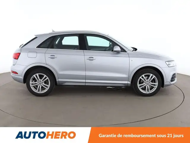 Audi Q3 view 7