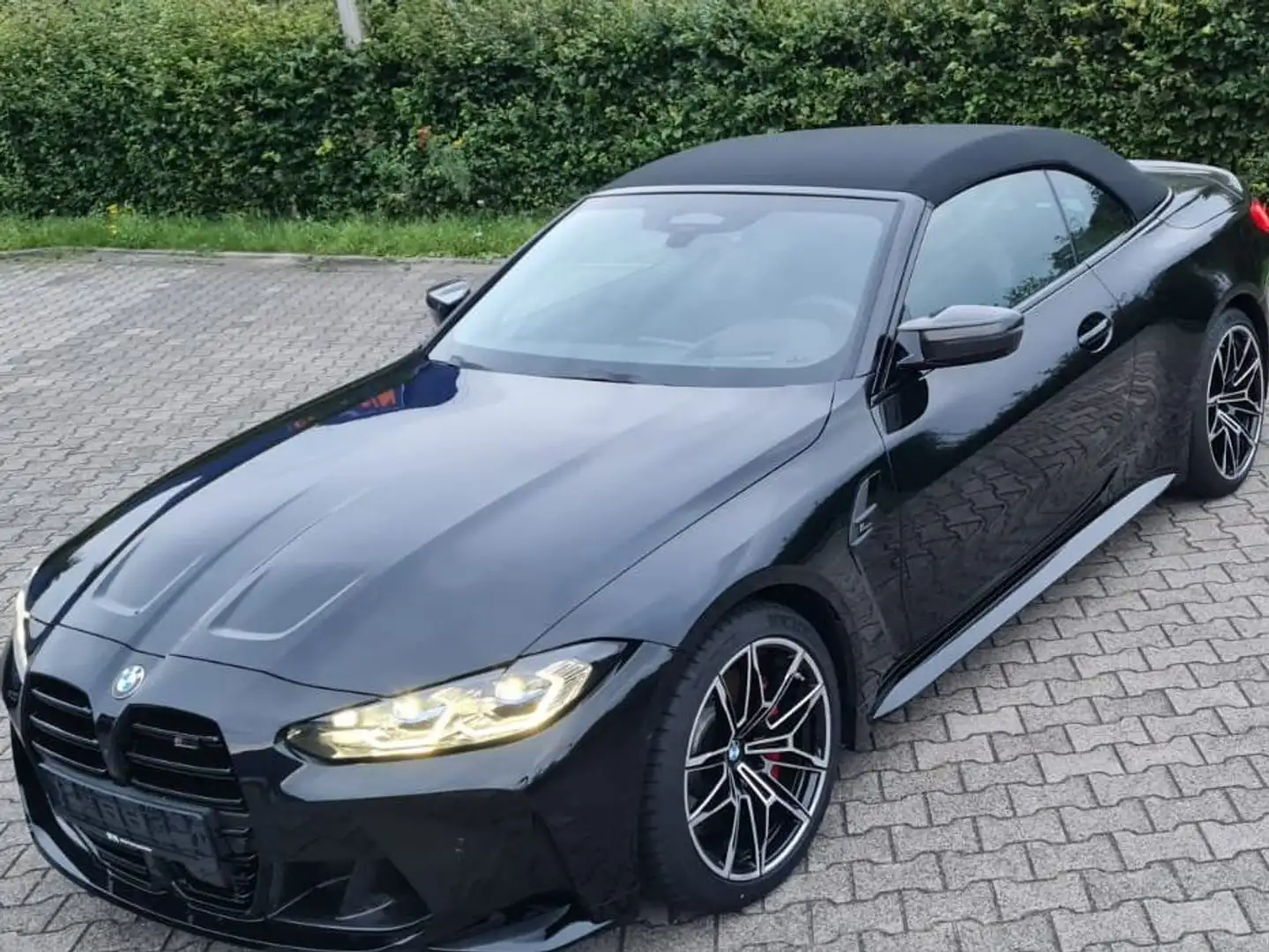 BMW M4 4er Cabrio Cabrio Competition M xDrive Schwarz - 2