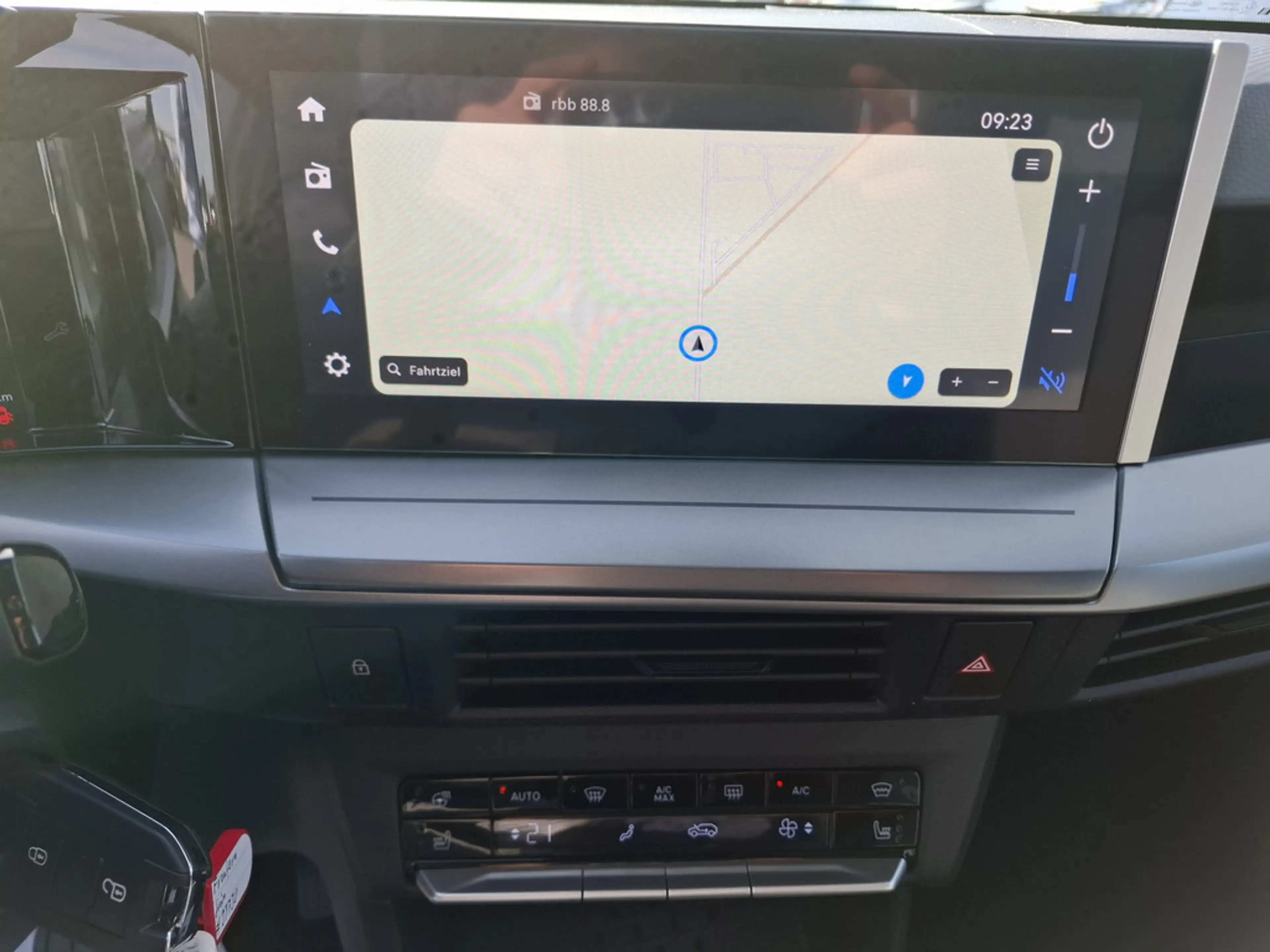 Opel Frontera Edition 1.2 81 kW KAMERA NAVI LED — photo 9
