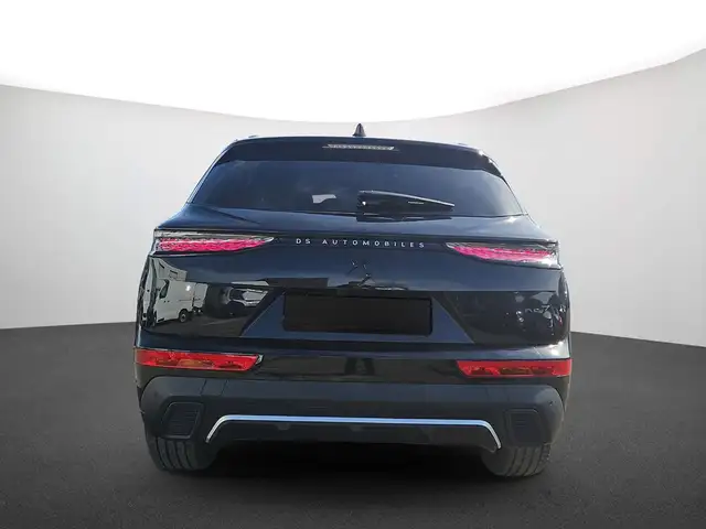 DS Automobiles DS 7 Crossback view 4