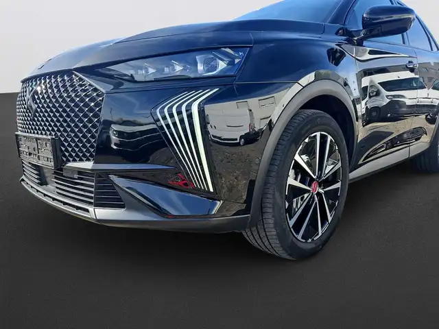 DS Automobiles DS 7 Crossback view 9
