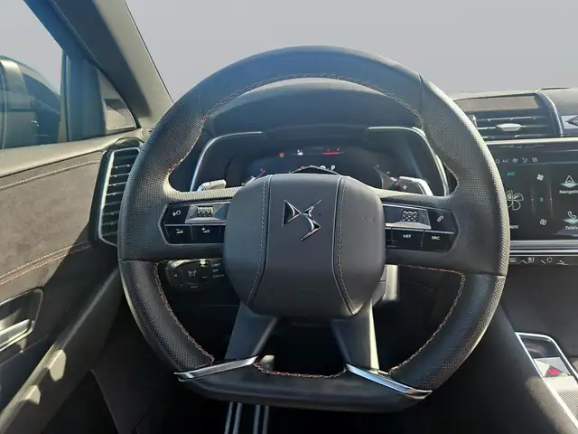 DS Automobiles DS 7 Crossback view 13