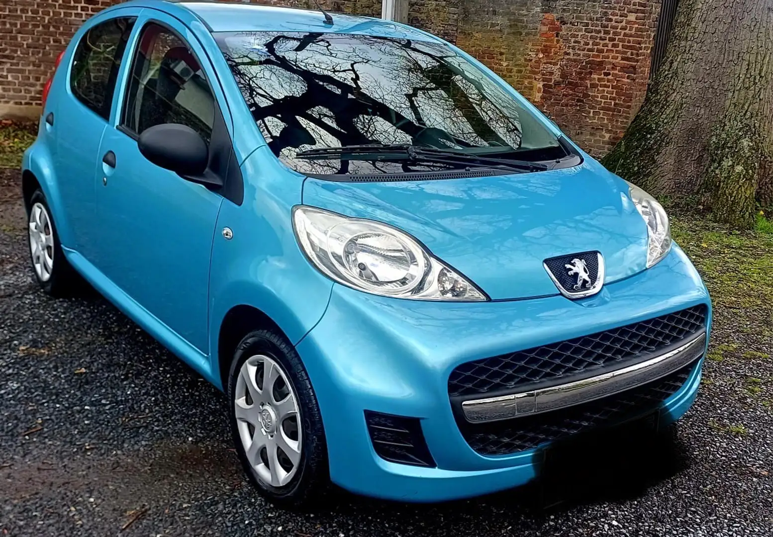 Peugeot 107 1.0i Urban Move - 2