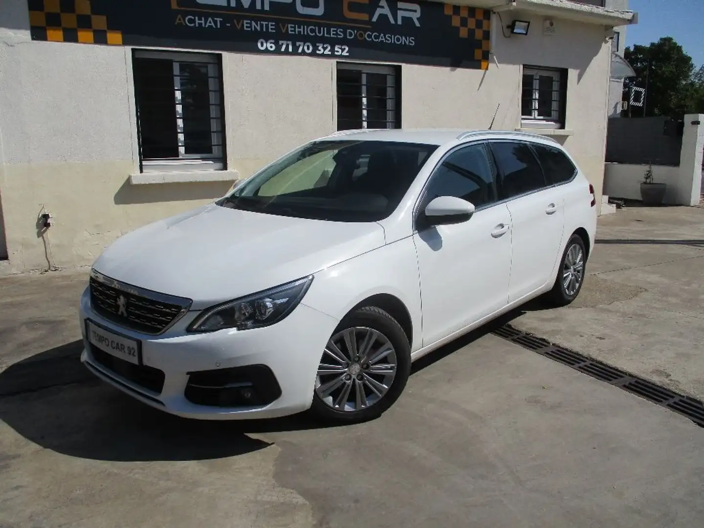 Peugeot 308 BlueHDi 130ch SetS BVM6 Allure Pack Weiß - 1